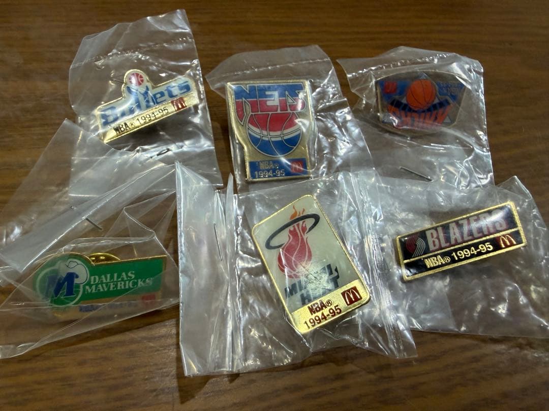 【新品未開封】NBA ピンズセット 25チーム(マクドナルド)