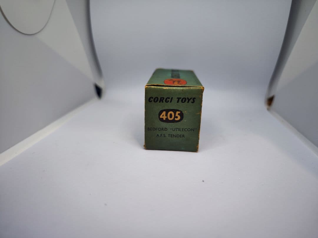 Corgi Toys 405 ベッドフォード・ユティリコン AFSテンダー