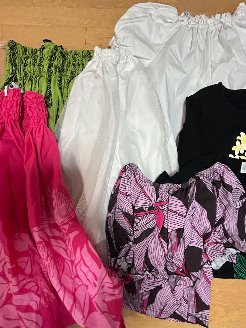 パウスカート　フラダンス　その他セット売りハワイ花柄ボタニカル柄　ウエストゴム