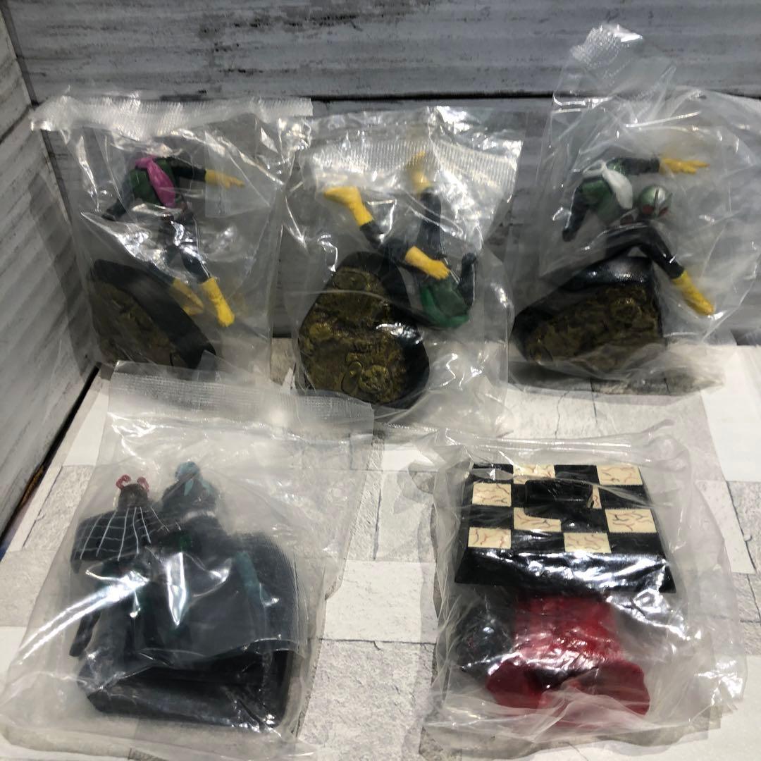 仮面ライダーフィギュア 16体セット 新品未開封品 名鑑シリーズ