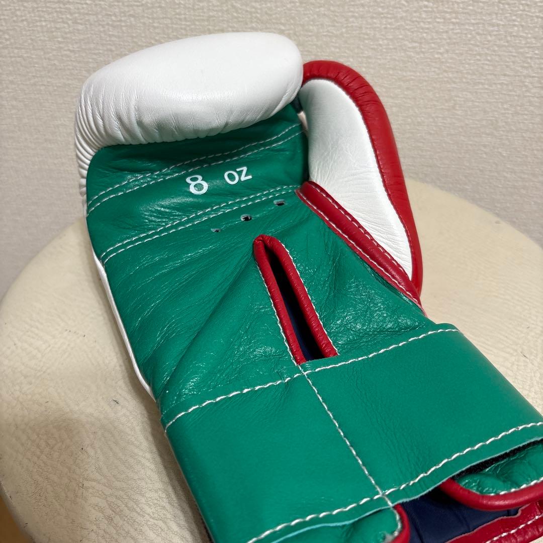 Winning ボクシンググローブ 8 oz 白/赤/緑【両手甲ネームプリント】