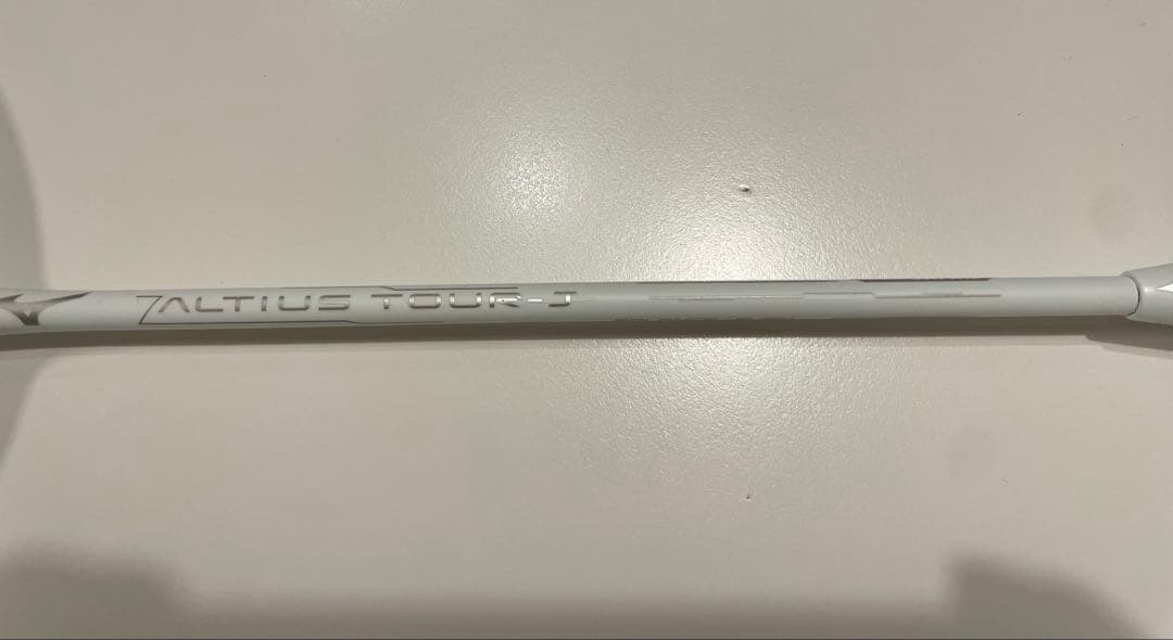 【限定品】バドミントンラケット ミズノ アルティウスツアーJ