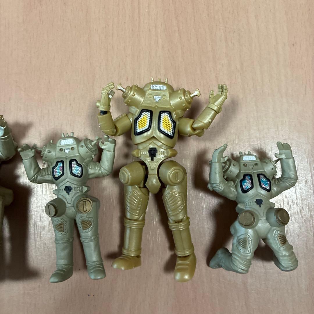 ⭐️レア・美品⭐️ウルトラ怪獣　キングジョー祭り　フィギュア　ソフビ　5個セット