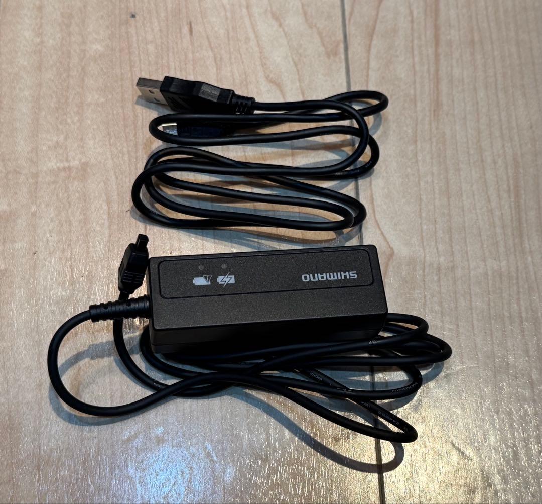 美品di211速用　充電ケーブル SM-BCR2