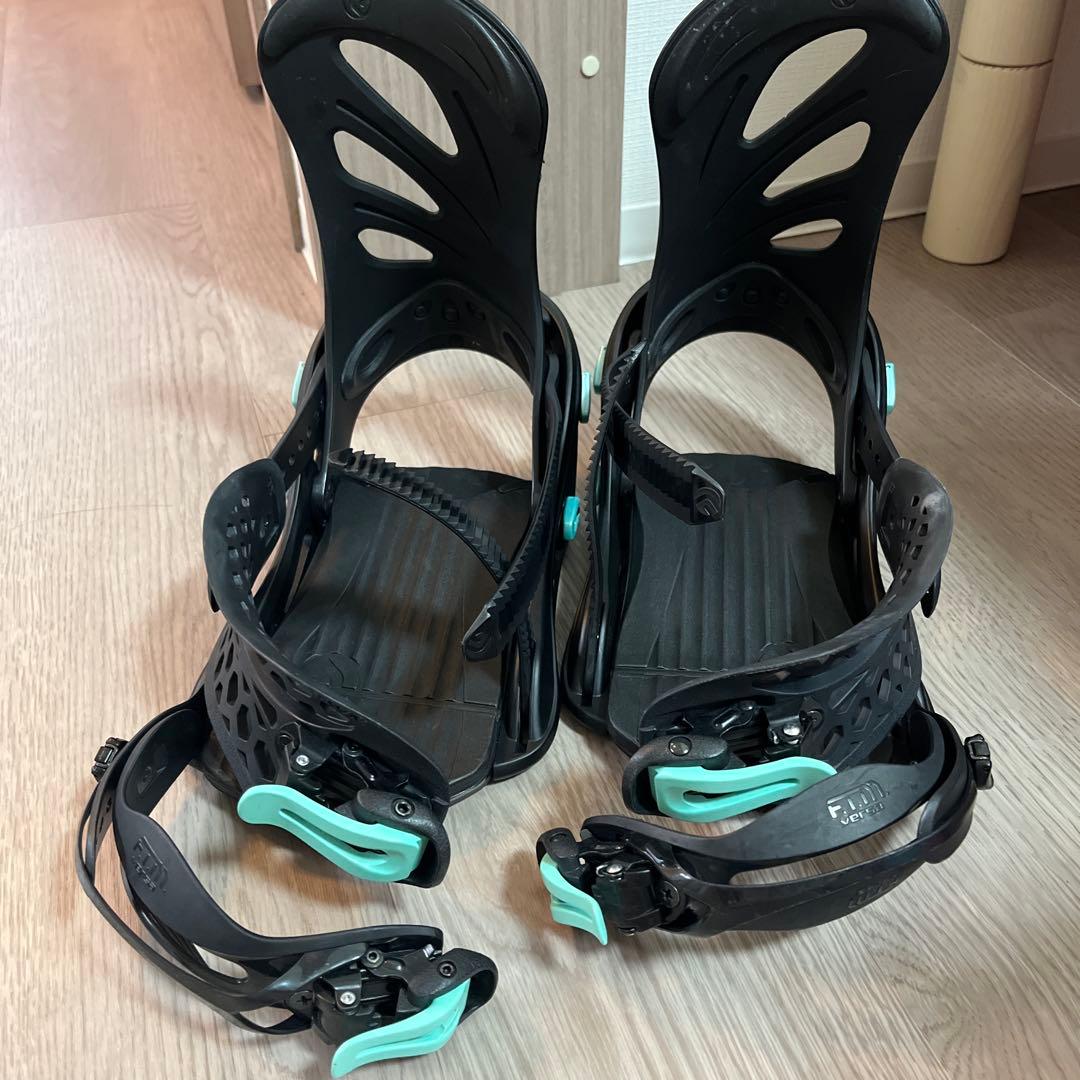 FLUX GU SM ブラック スノーボードビンディング