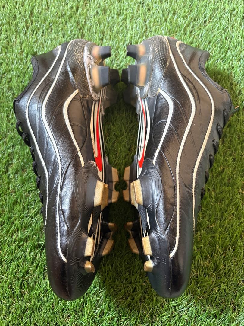 ナイキ マーキュリアルヴェイパー R9 FG 超限定