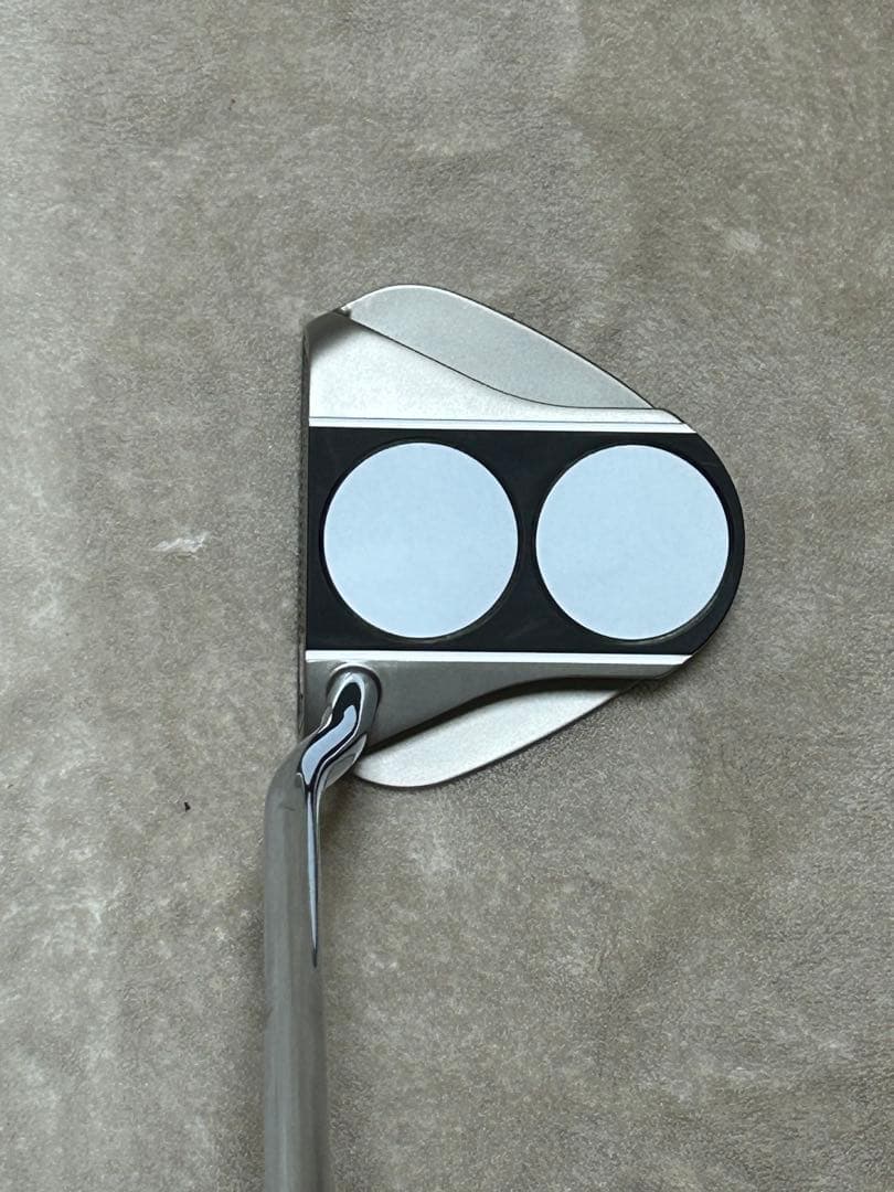 ODYSSEY MICROHINGE 2-BALL パター　33インチ