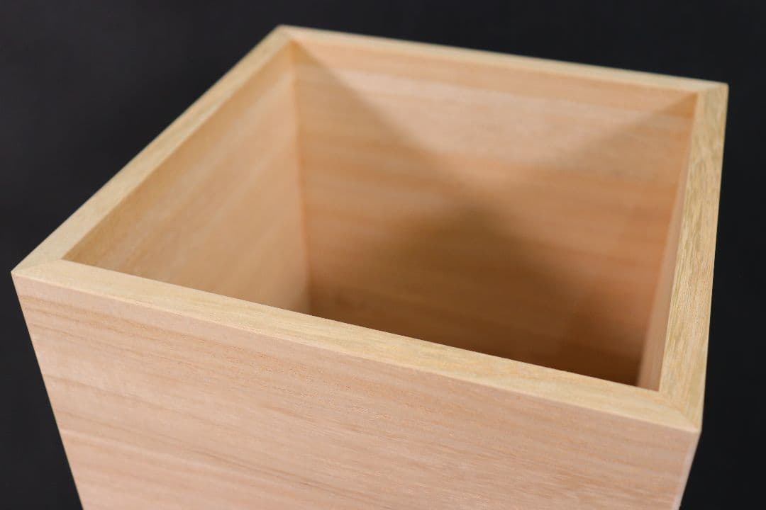 【新米の美味しさ長続き】10キロ用米びつ　一合升&すりきり板付き　伝説の米びつ