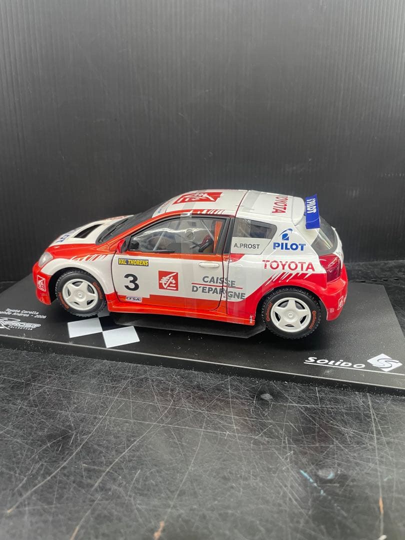 ソリド 1/18 トヨタ カローラ SOLIDO ミニカー　pilot
