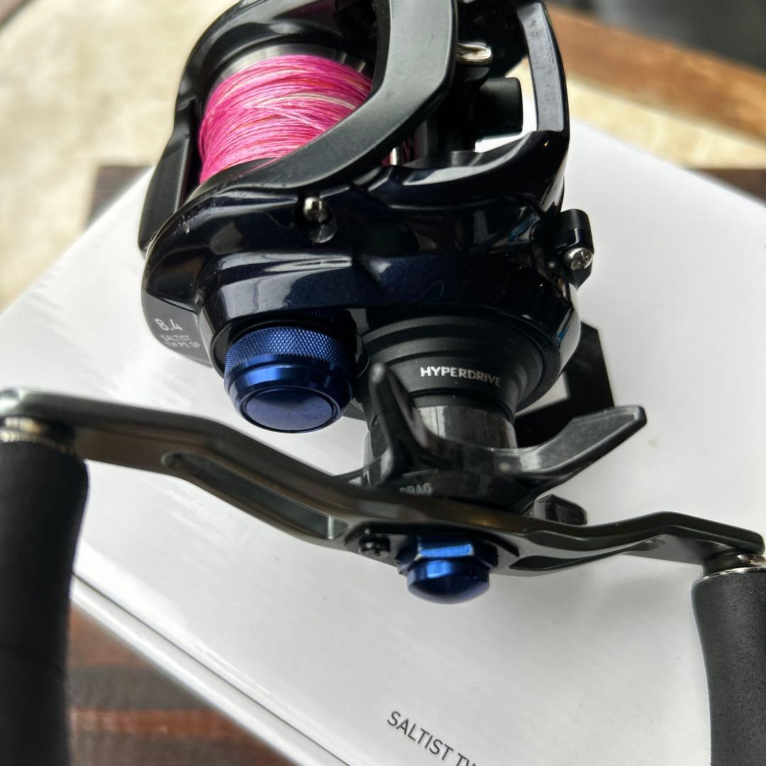 【美品】ダイワ ソルティスト TW150XH 右ハンドル PEライン付き