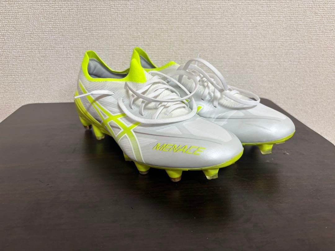 ASICS メナス 5 ハイブリッド カラー：ホワイト × セーフティイエロー