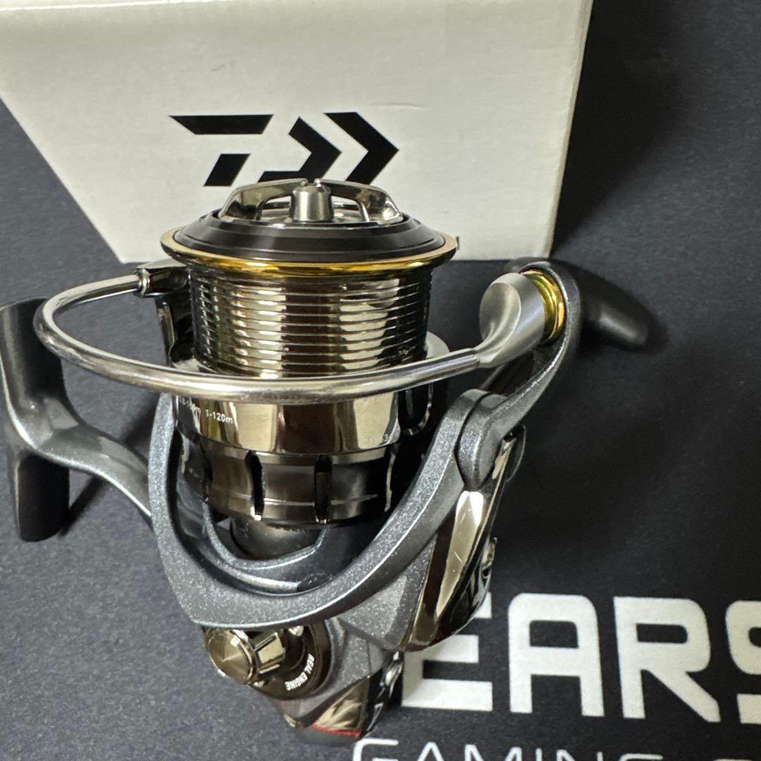 Daiwa スピニングリール 15 ルビアス　2508PE-H