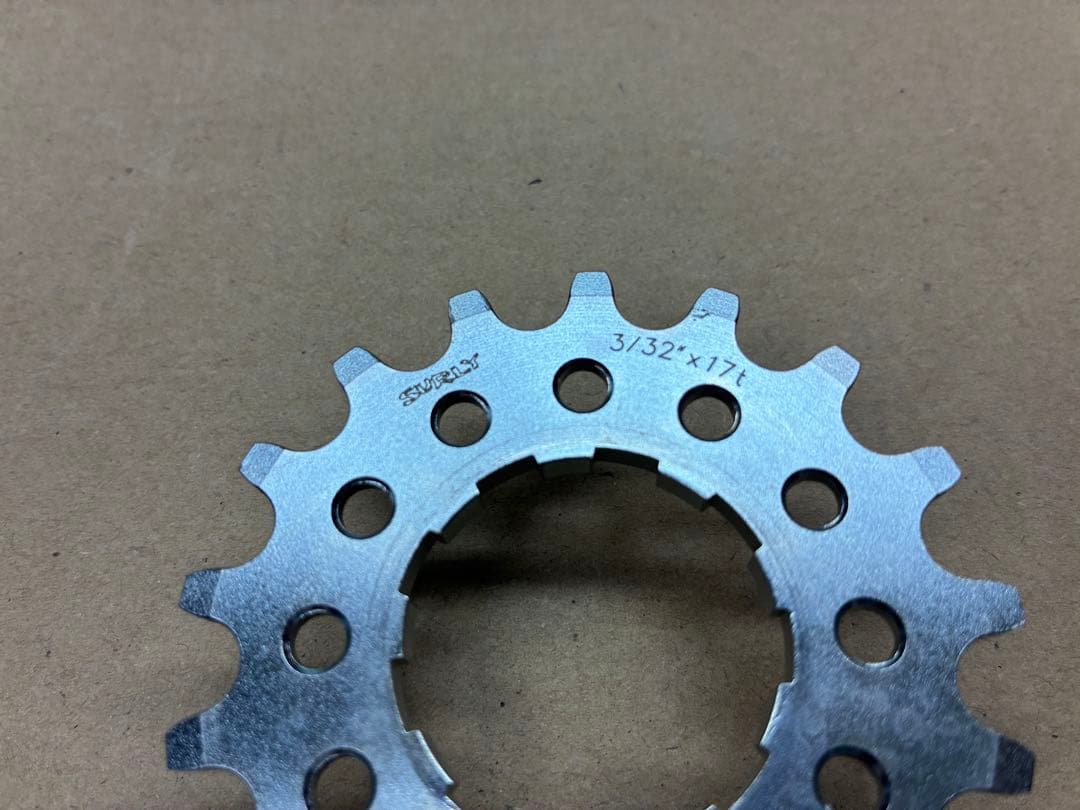 SURLY Cog サーリー カセットコグ 17t 薄歯 3/32