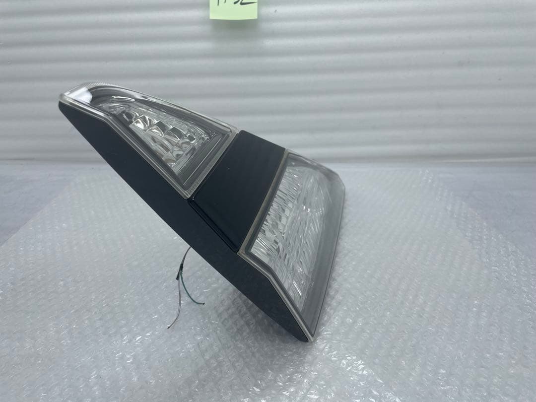中古|ヴェルファイア 20系純正 左テールランプKOITO 58-35|か52