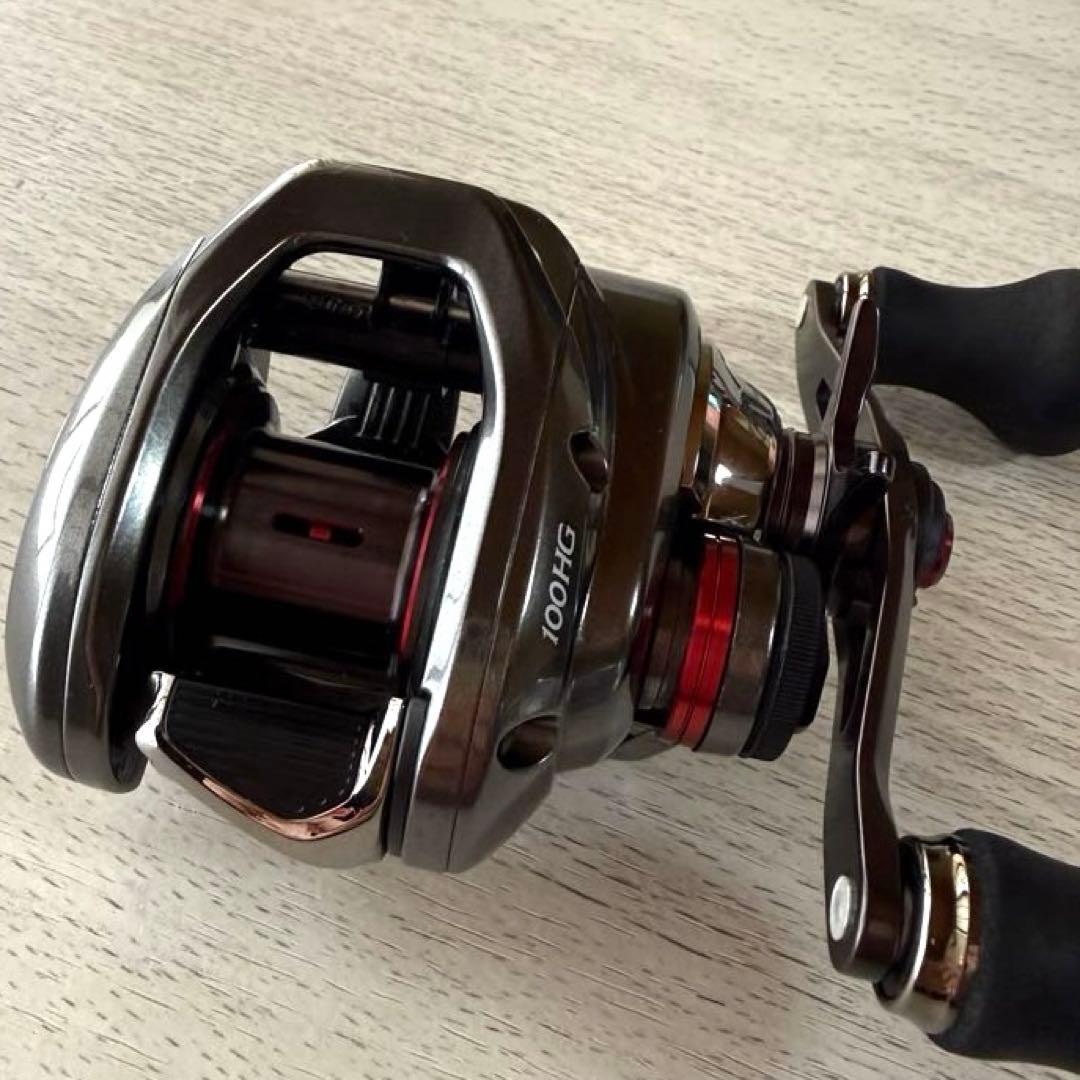 SHIMANO 21 ENGETSU 100HG リール