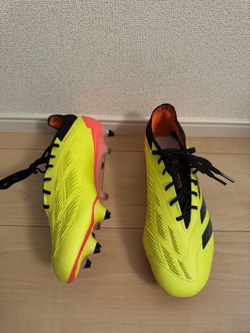 アディダス　プレデター ELITE SG (25.5㎝)