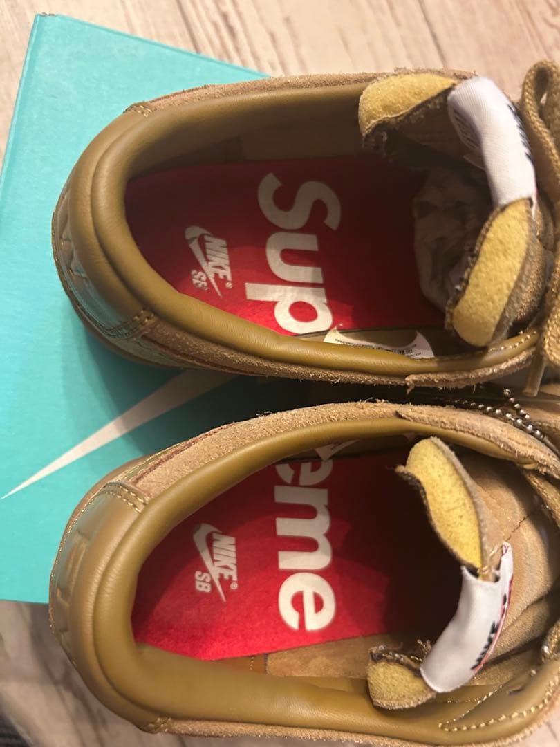 スケートボード Nike SB Blazer low GT QS Supreme 26cm