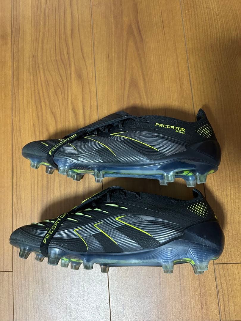 adidas Predator サッカーシューズ スパイク ブラック/イエロー