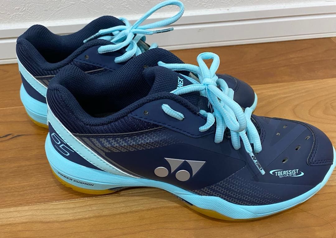 未使用　YONEX パワークッションSHB-65Z ネイビーブルー 24.5cm