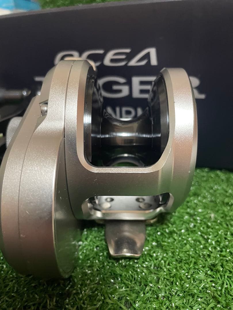 ユズ‼️SHIMANO OCEA JIGGER 2000NRMG