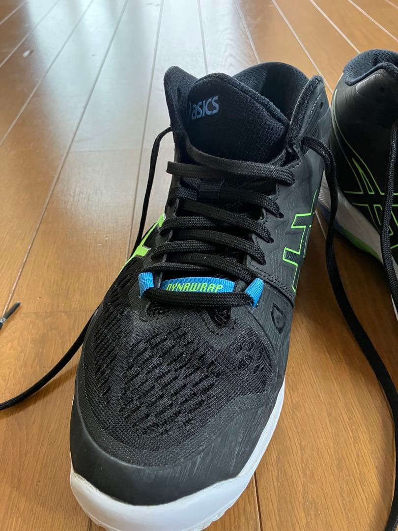 ASICS スカイエリートバレーボールシューズ ミドルカット ブラック/グリーン