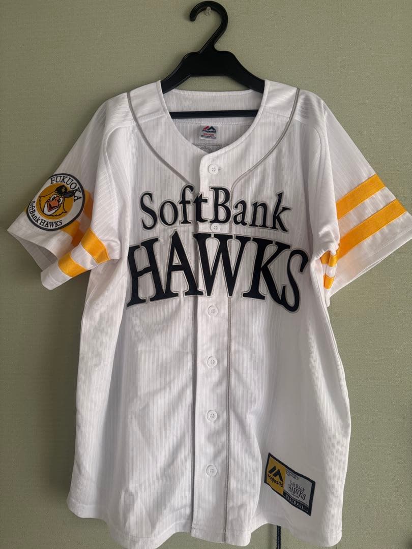 四ページ　美品　SoftBank Hawks ユニフォーム 23