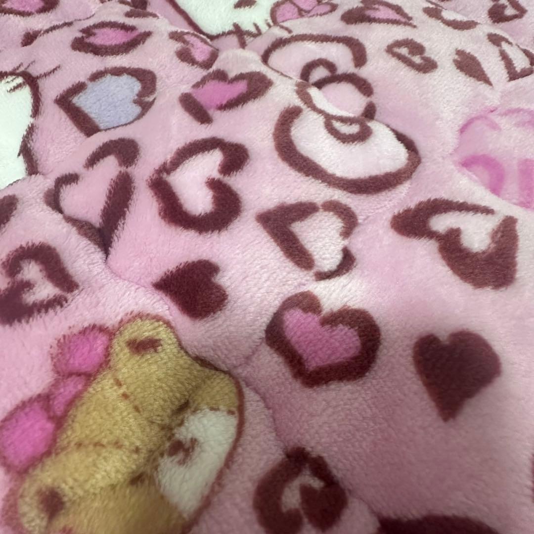 ハローキティ 敷きパッド シングル　アベイル　ヒョウ柄　キティ　ピンク　サンリオ