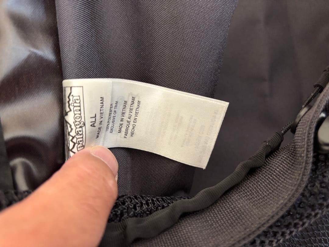 Patagoniaトート リュック 2WAYバッグ、黒色。