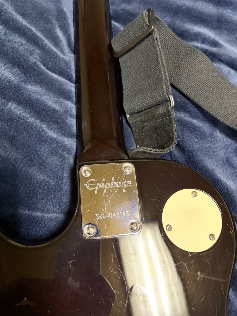 Epiphone Les Paul 100 ヴィンテージ・サンバーストカラー‼️