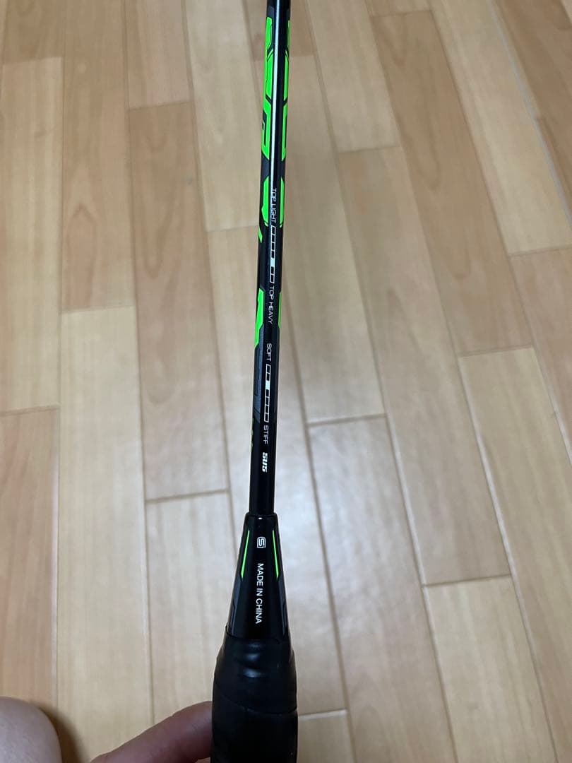 バドミントン グラビタス 3.0RA ブラックグリーン BGV30RABG5