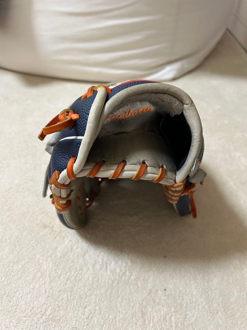 ウイルソン ワナビーヒーロー A2000モデル。良品 内野用 軟式グローブ