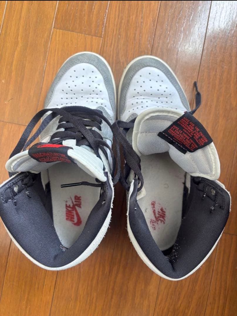 Nike Air Jordan 1 グレー/ホワイト