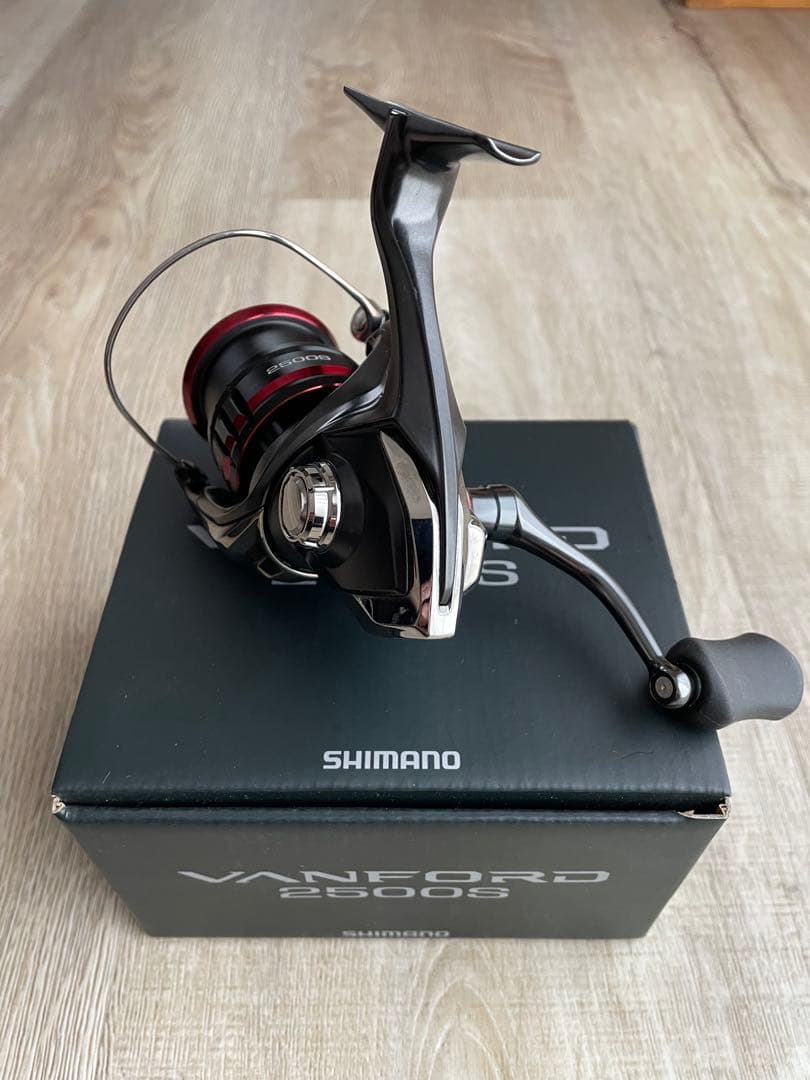 SHIMANO 20VANFORD 2500S スピニングリールUSED品