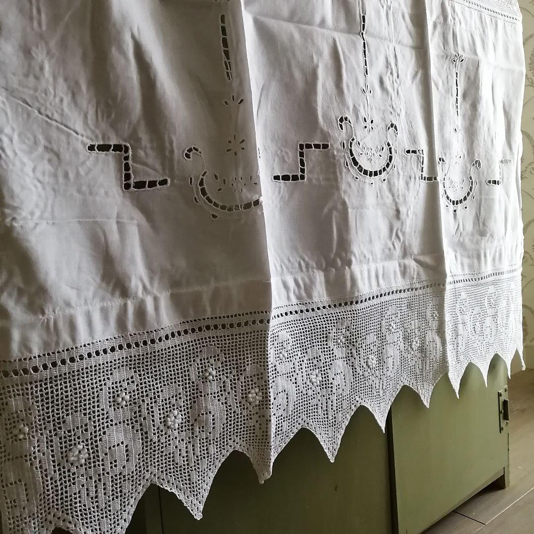 イギリスVintage　クロッシェ編みレースカットワーク　間仕切りカーテン100