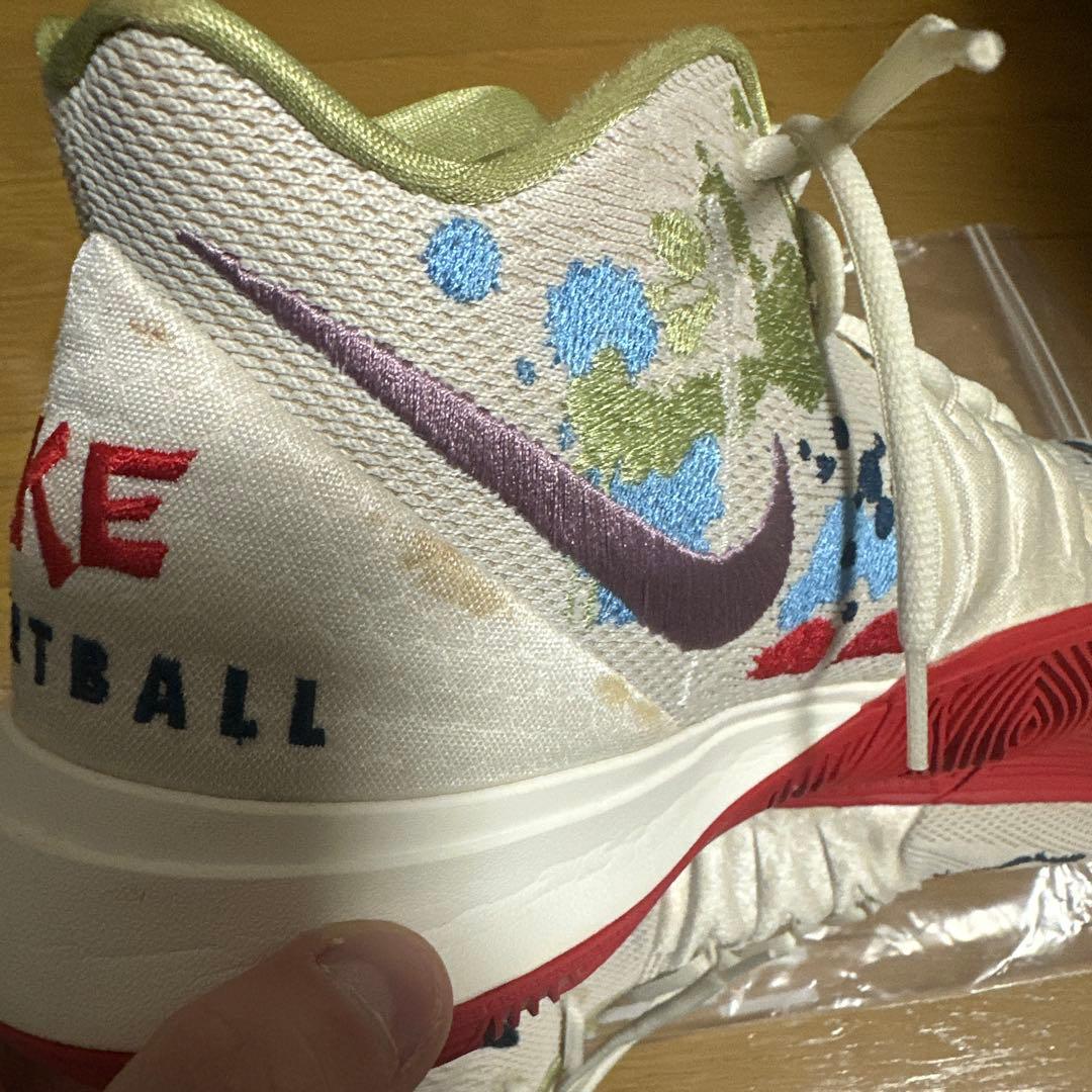 シューズ(男性用) KYRIE 5 BANDULU