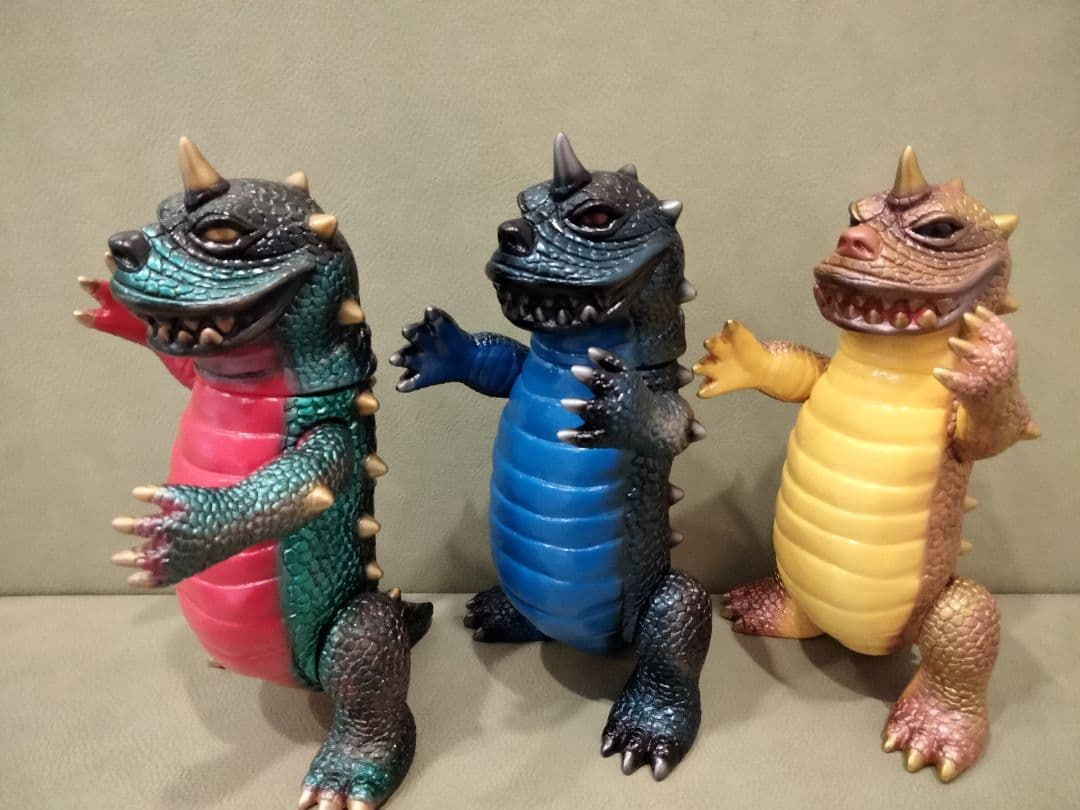 ソフビ　dbthtoys　涅槃怪獣ニルヴァ　ブルマァク　izumonster
