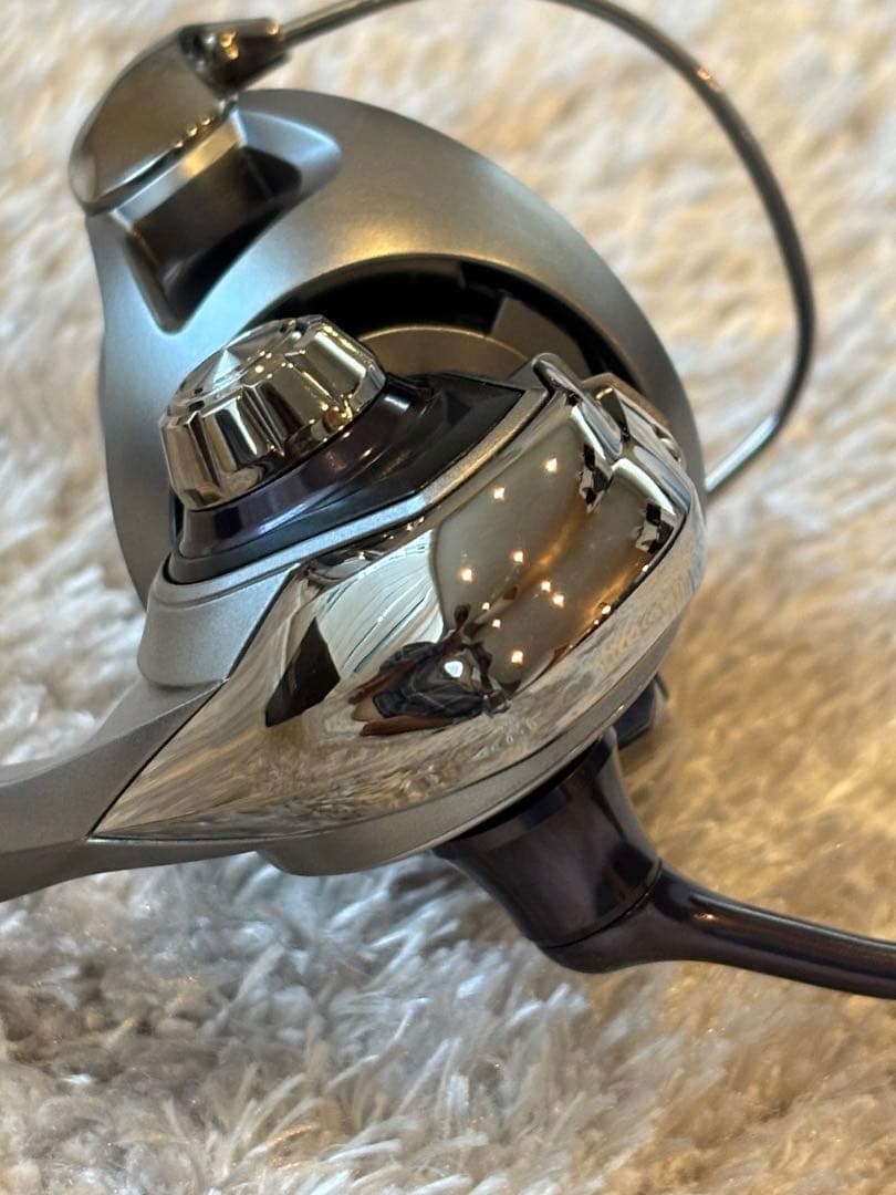 Y*ケ様 未使用品 25カルディア LT2500S ダイワ CALDIA スタン