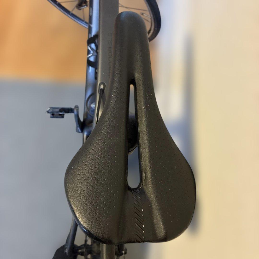 ＴＲＥＫ　Emonda SL5フルカーボン105 ロードバイク　(空気入れ付き)