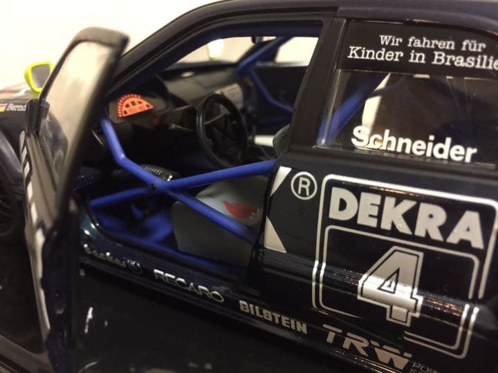 メルセデスベンツ DTM 1/18スケール