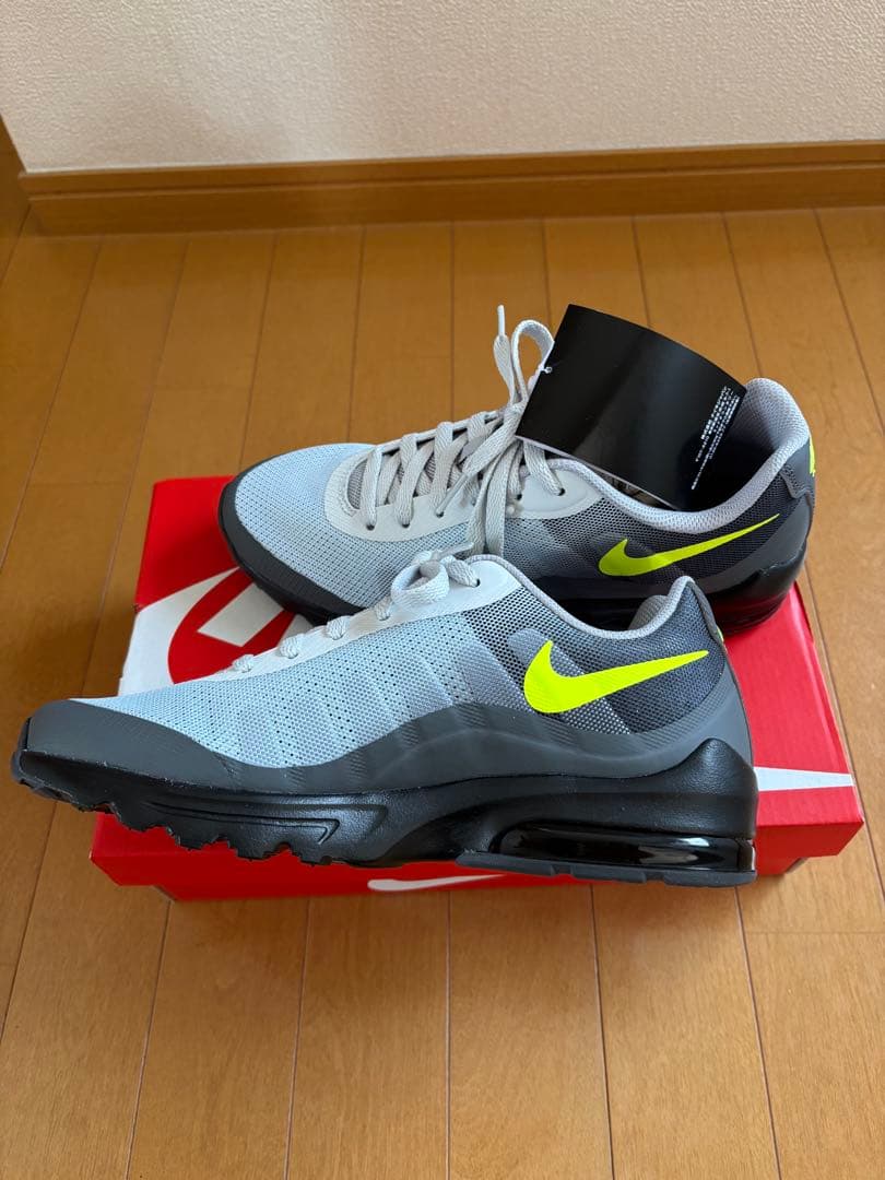 【新品未使用】NIKEナイキエアマックス　インビガー