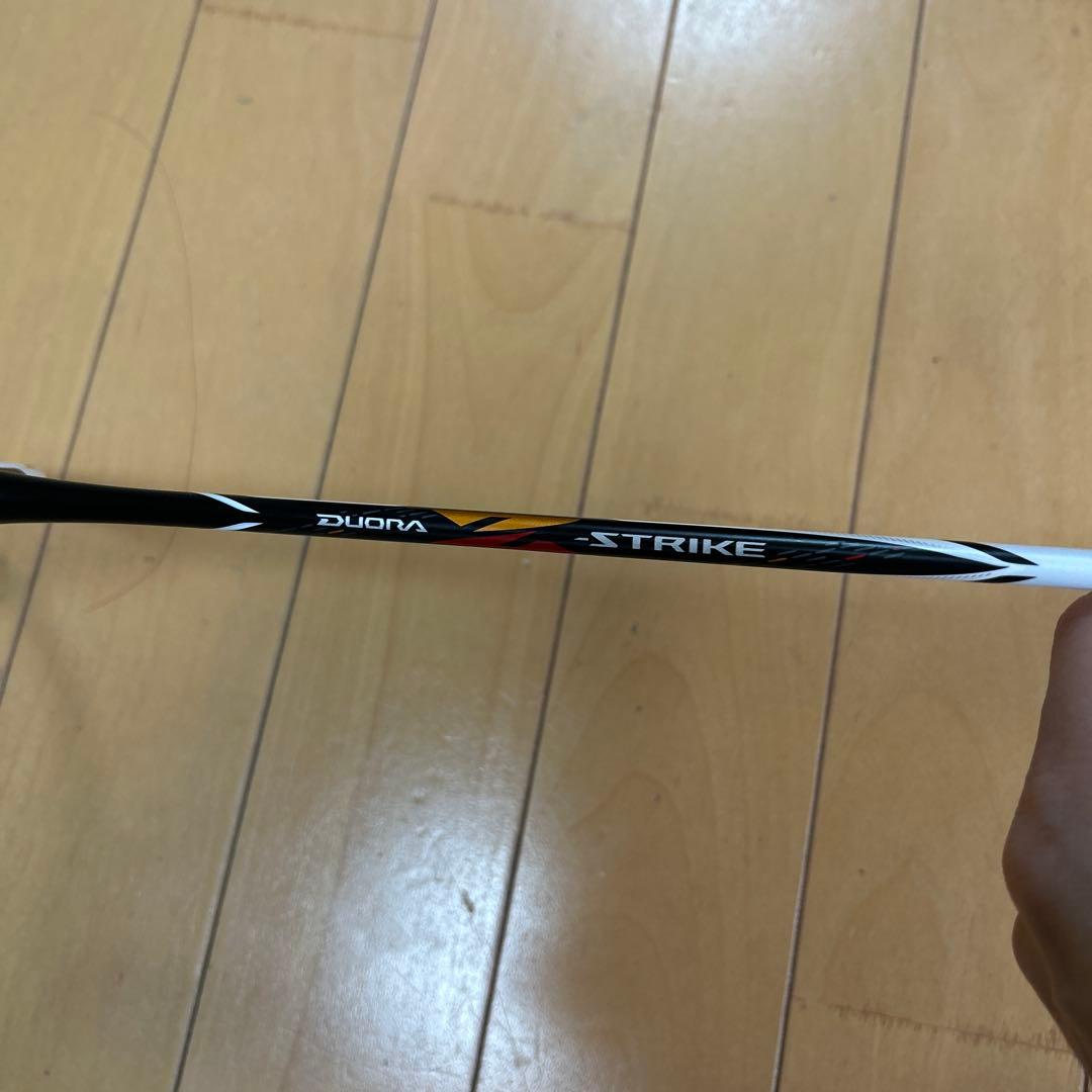 ヨネックス　バドミントンラケット　デュオラ Z ストライク