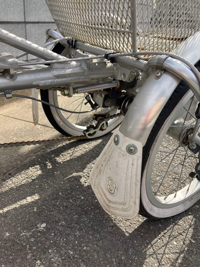 BRIDGESTONE 三輪車 シルバー 前後バスケット付き
