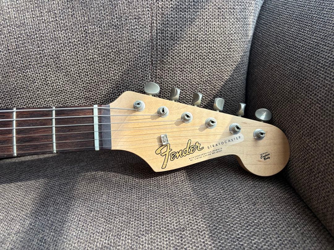 stratocaster コンポーネント