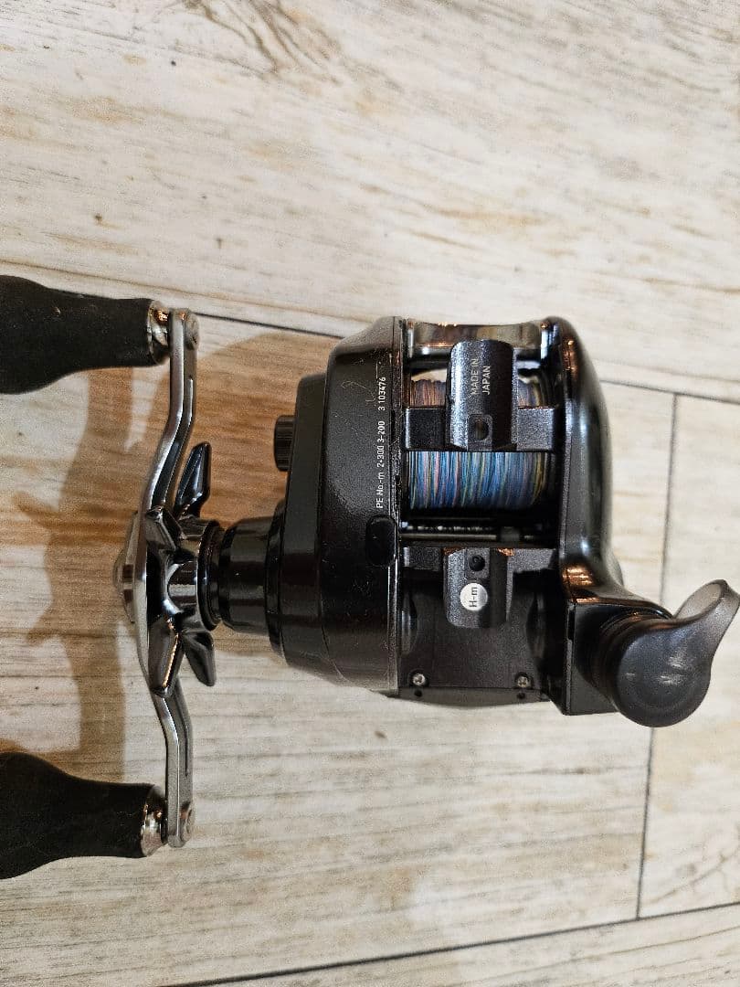 DAIWA 22シーボーグ200JLダブルハンドル