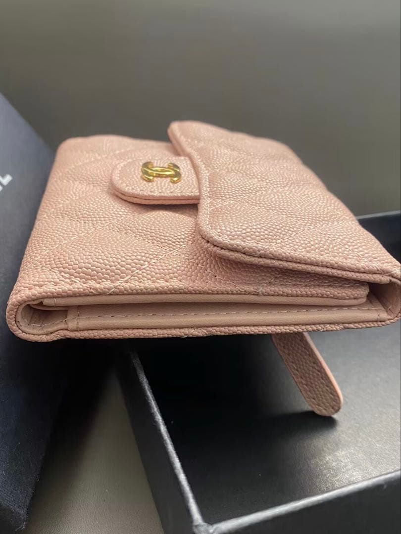 CHANEL ピンク キルティング 三つ折り財布 クラシック マトラッセ