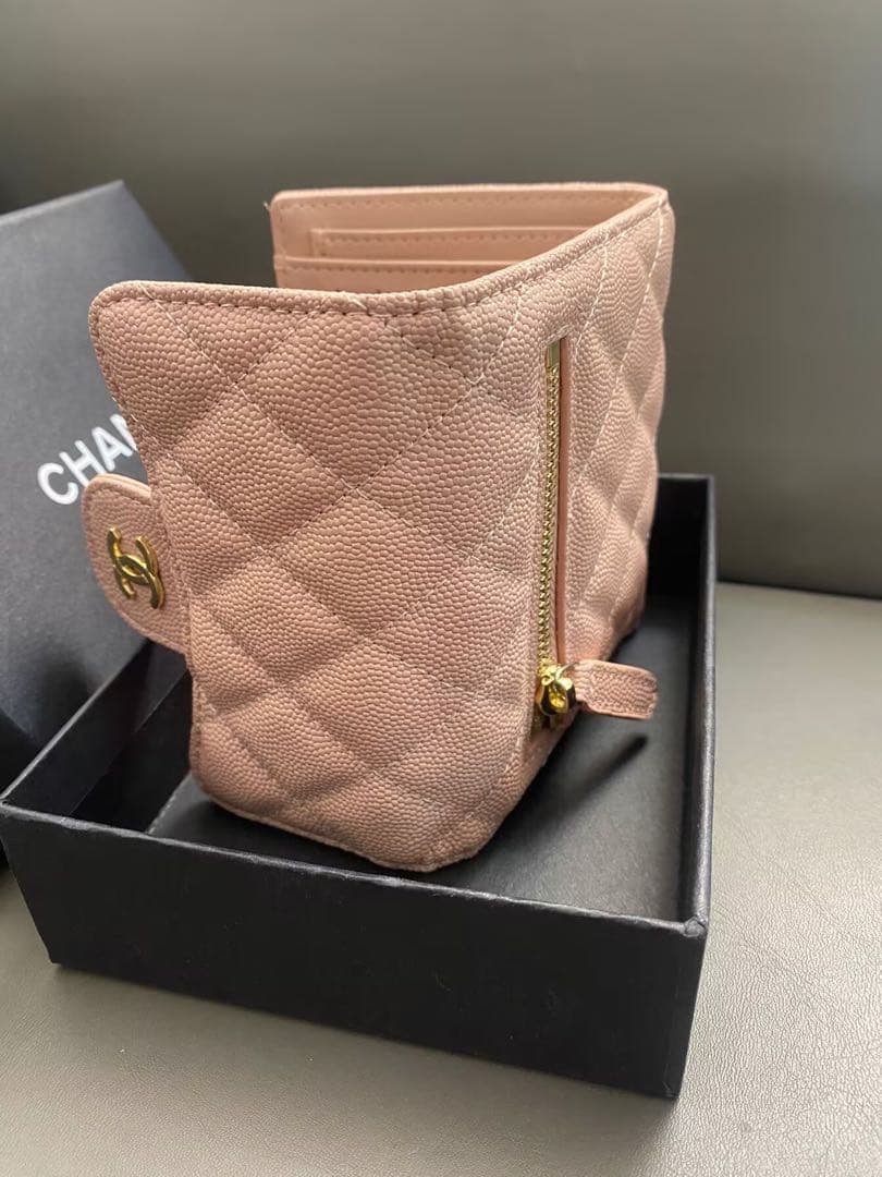 CHANEL ピンク キルティング 三つ折り財布 クラシック マトラッセ