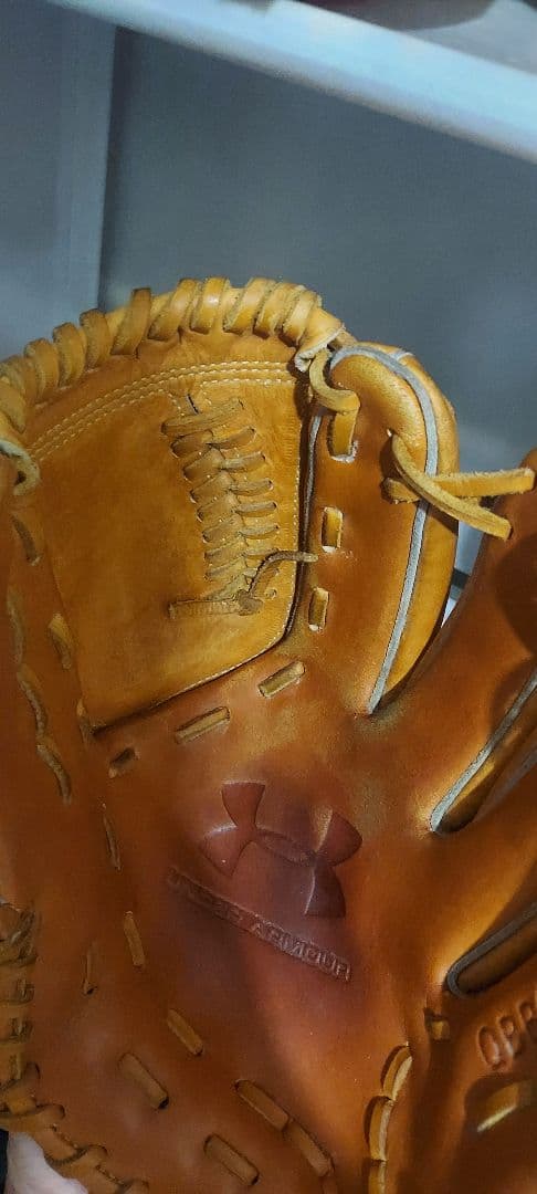 M*中様 アンダーアーマー　大人用軟式グローブ　金子千尋モデル　投手用 QBB0