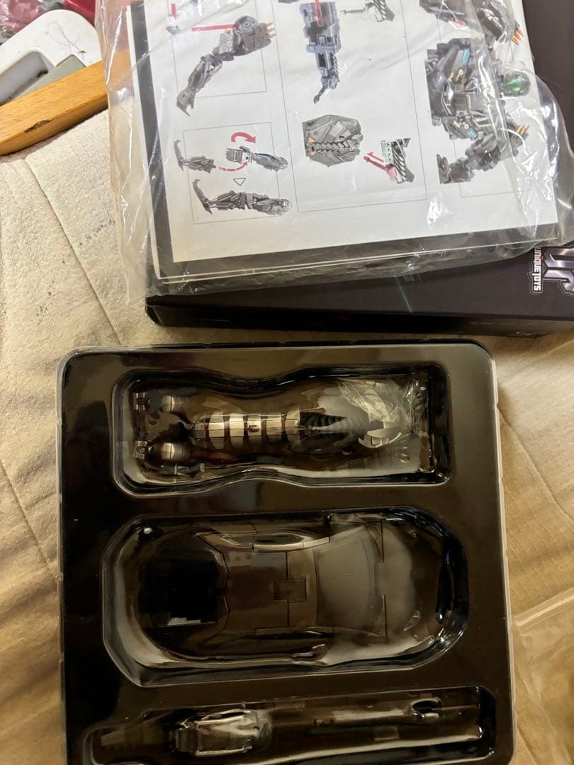 unique toys社製のロックダウン