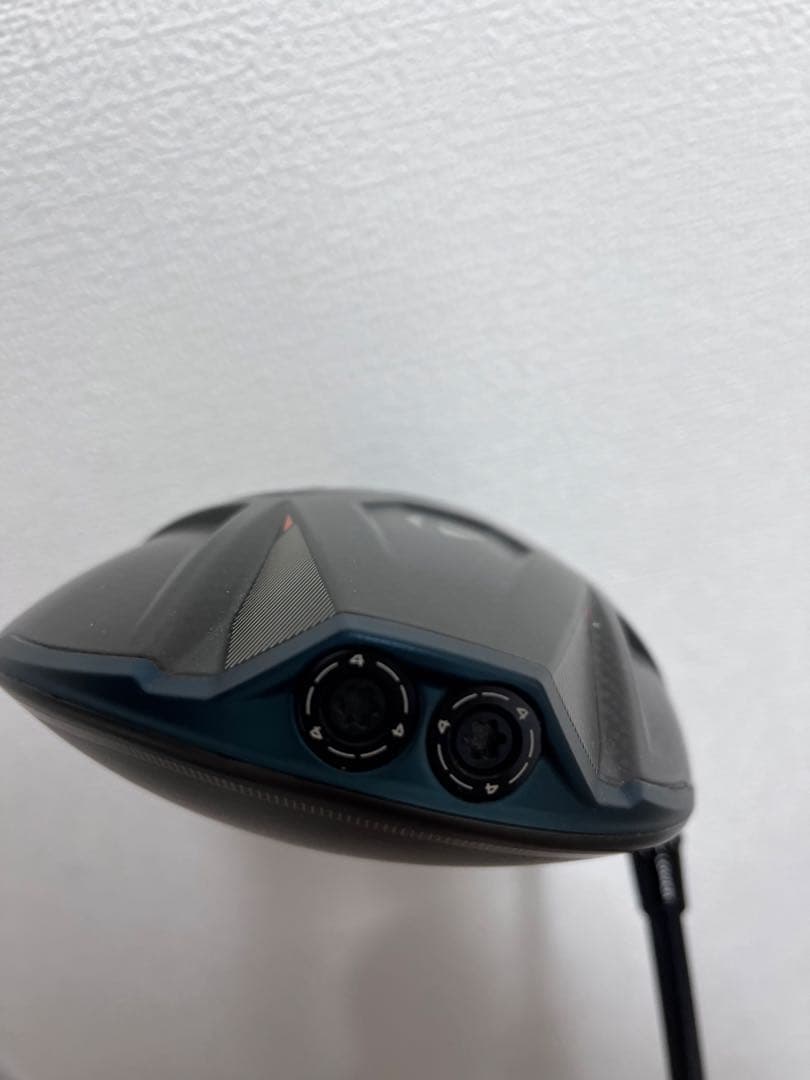 QI4D ドライバー　9.0 REAXシャフトMR ハドラスコーティング付き