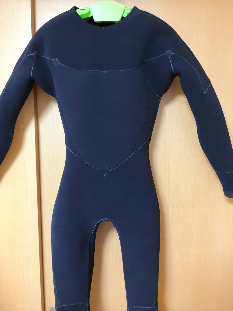 新品未使用　CURVAIN　ウェットスーツ　3/3㎜ロングチェスト（MLサイズ）